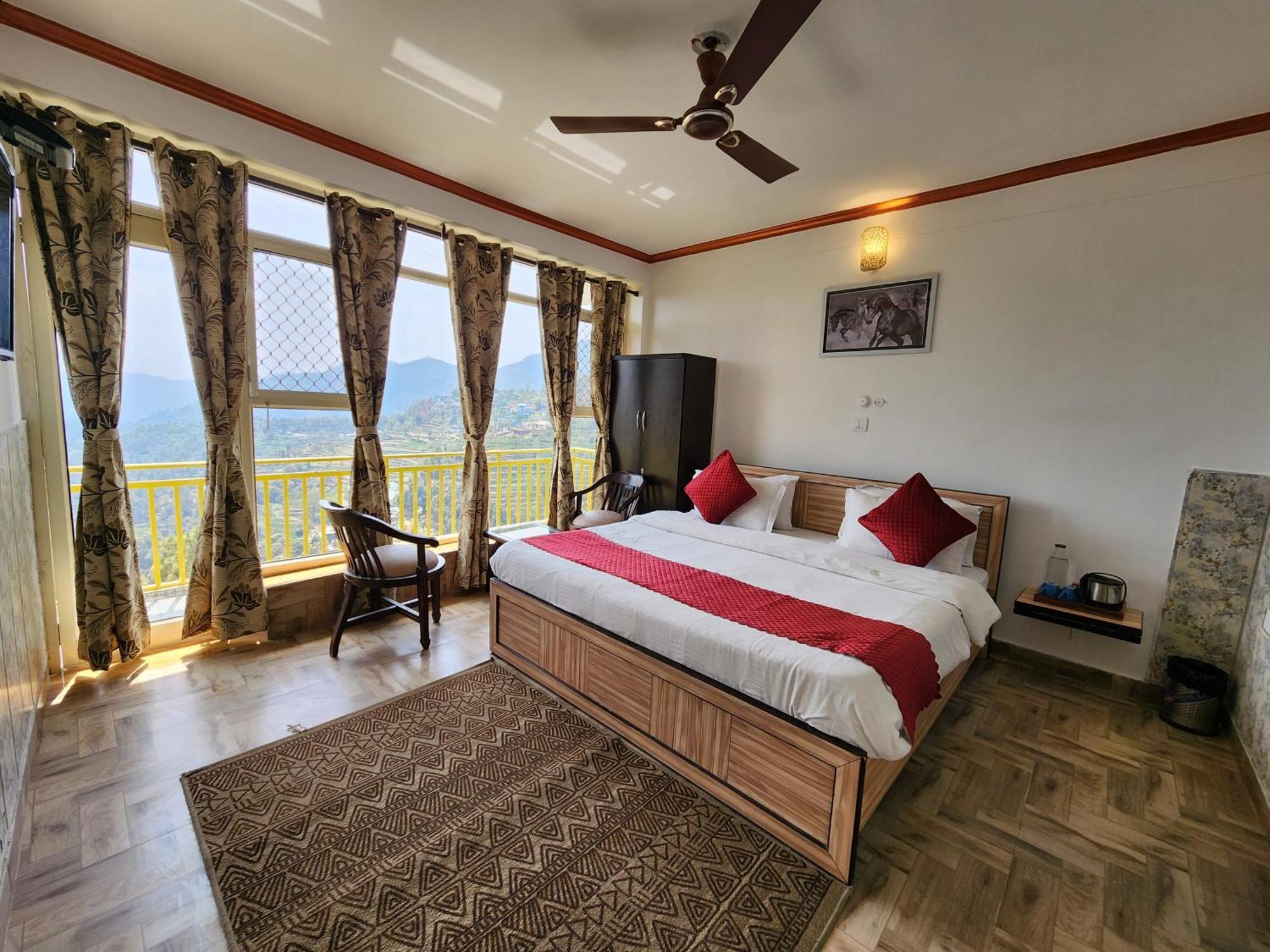 Mountain Golden Ray Apartment มุกเตชวาร์ ภายนอก รูปภาพ