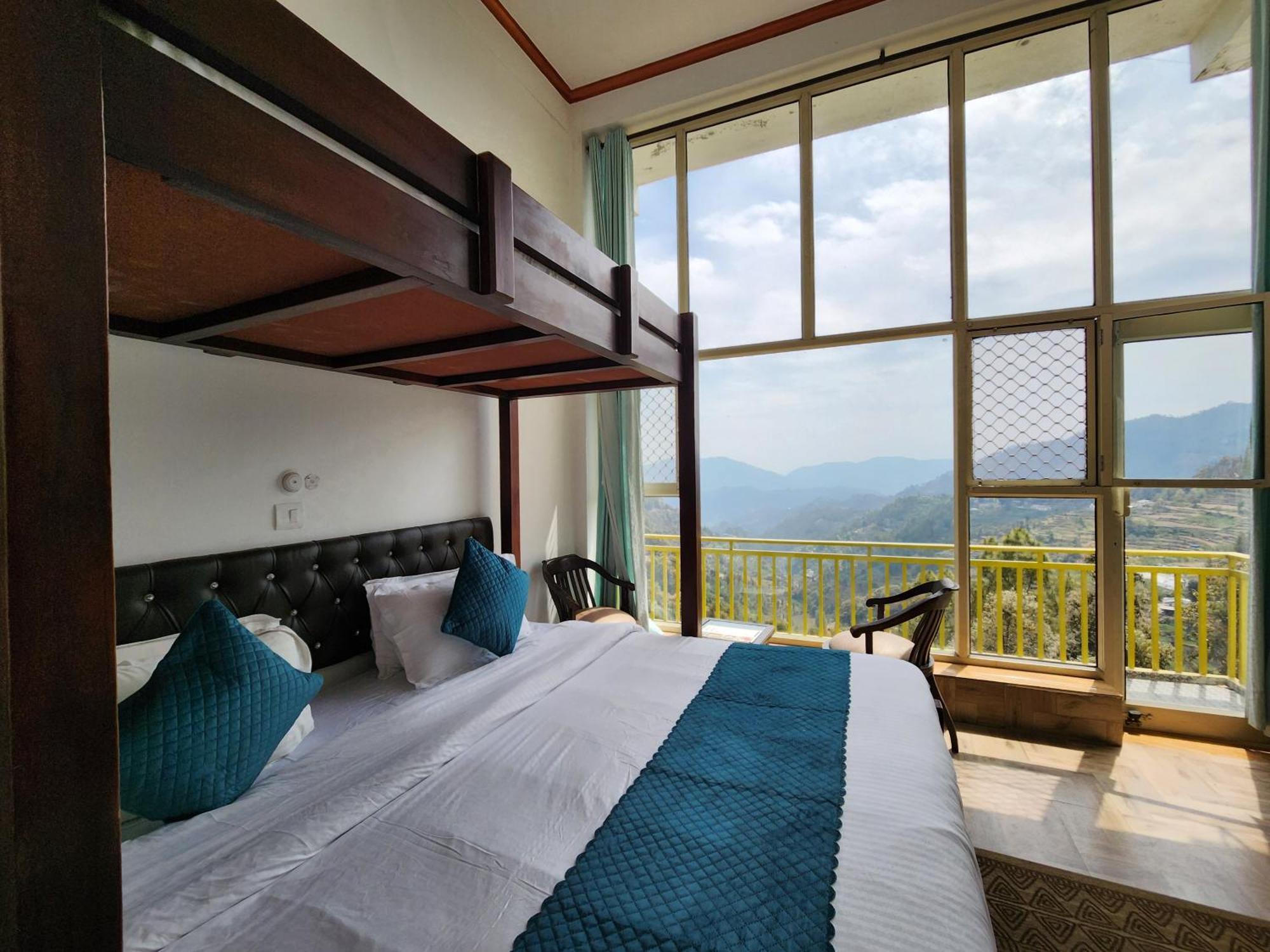 Mountain Golden Ray Apartment มุกเตชวาร์ ภายนอก รูปภาพ