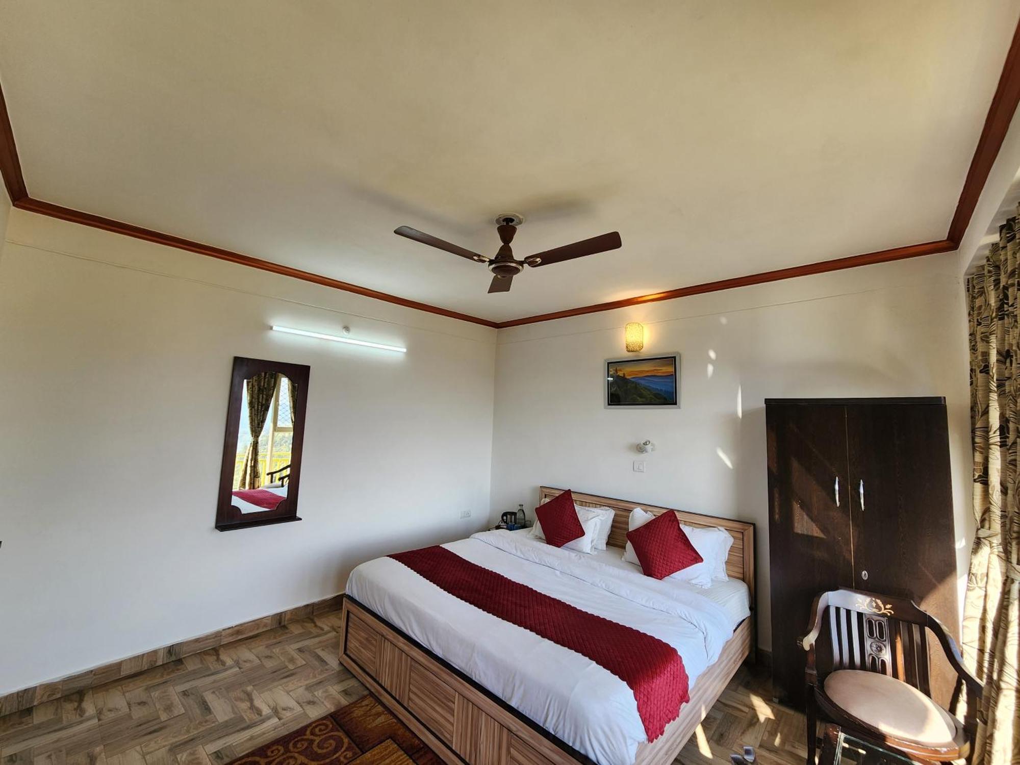 Mountain Golden Ray Apartment มุกเตชวาร์ ภายนอก รูปภาพ