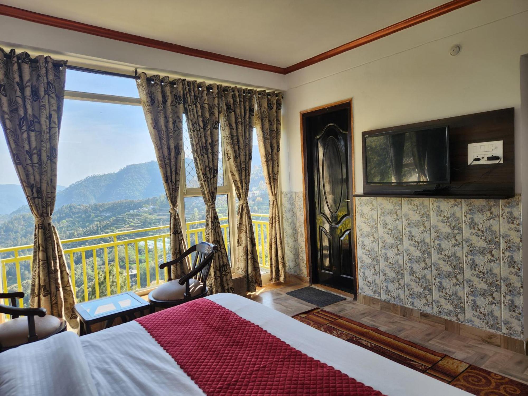 Mountain Golden Ray Apartment มุกเตชวาร์ ภายนอก รูปภาพ