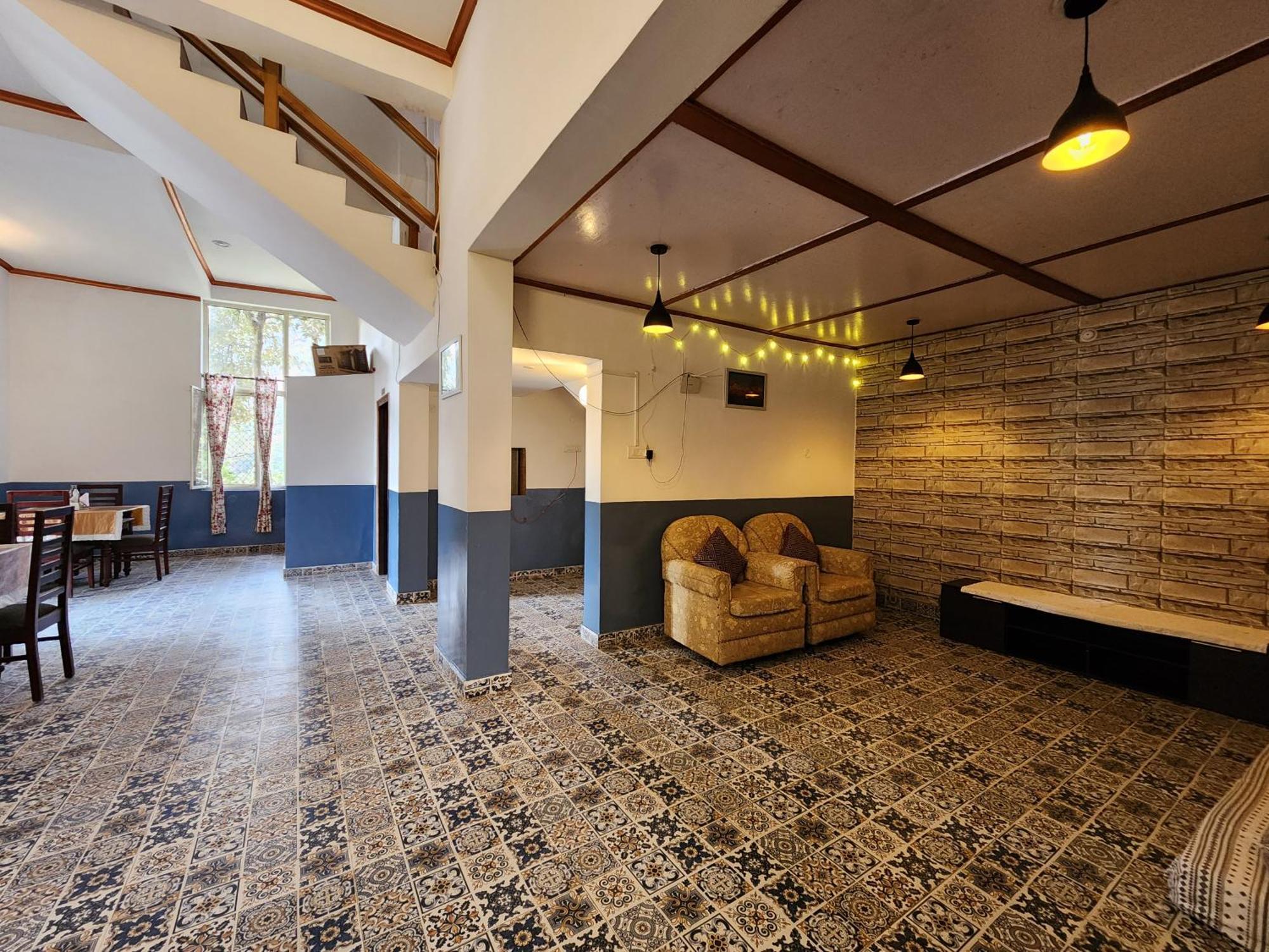 Mountain Golden Ray Apartment มุกเตชวาร์ ภายนอก รูปภาพ
