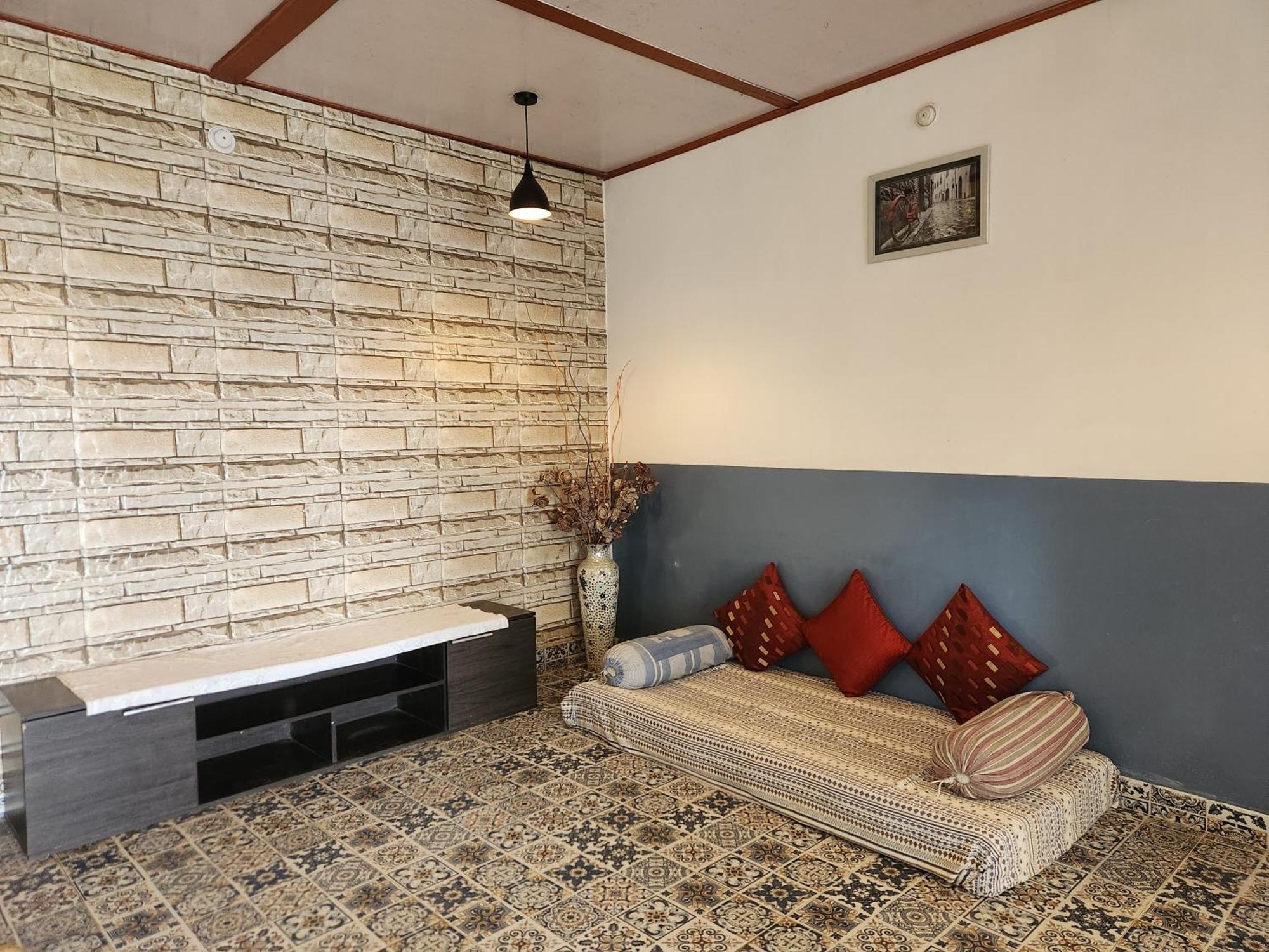 Mountain Golden Ray Apartment มุกเตชวาร์ ภายนอก รูปภาพ