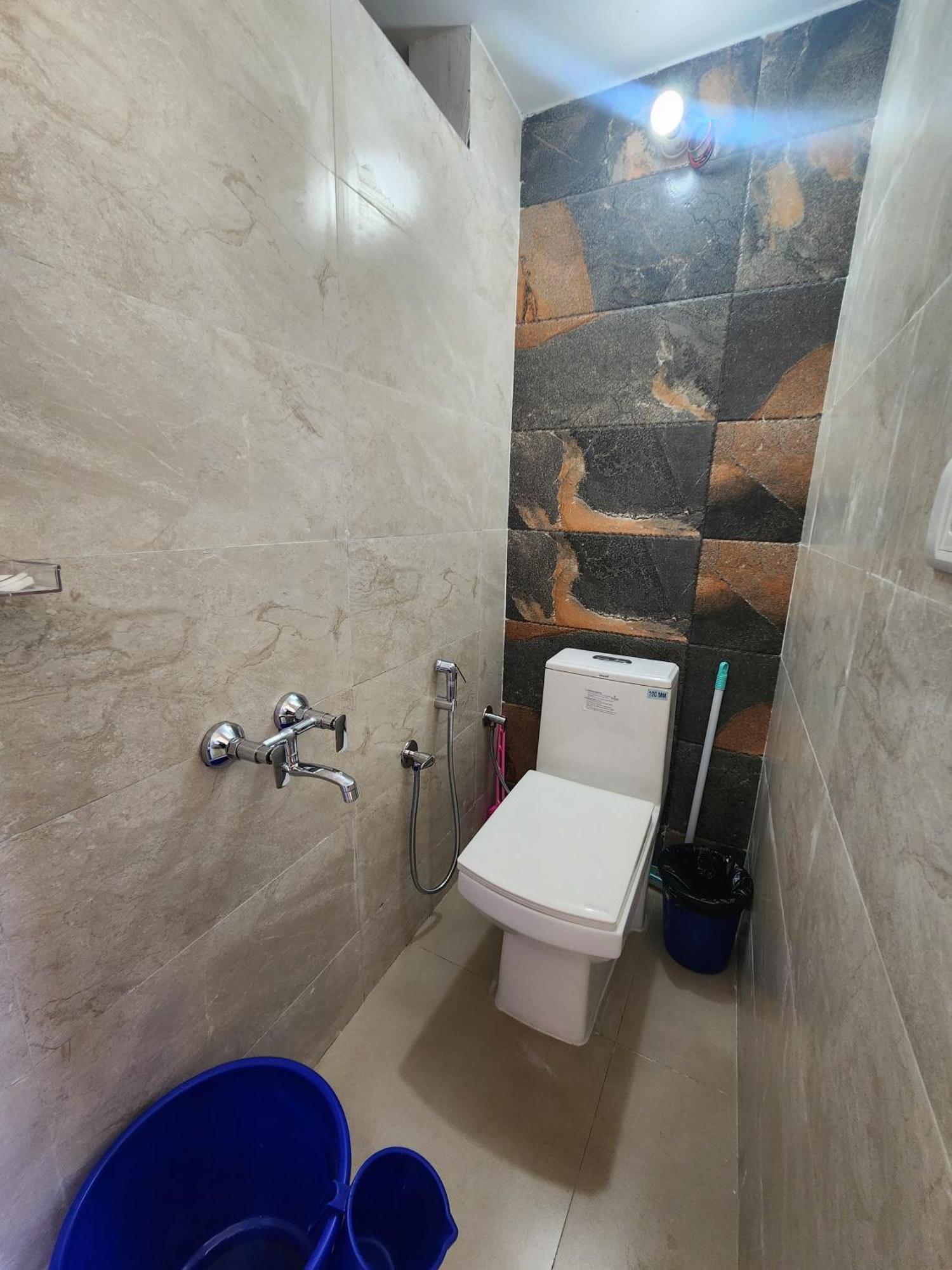 Mountain Golden Ray Apartment มุกเตชวาร์ ภายนอก รูปภาพ